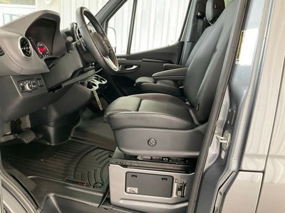 2024 Mercedes-Benz Sprinter 2500 Passenger 144 WB