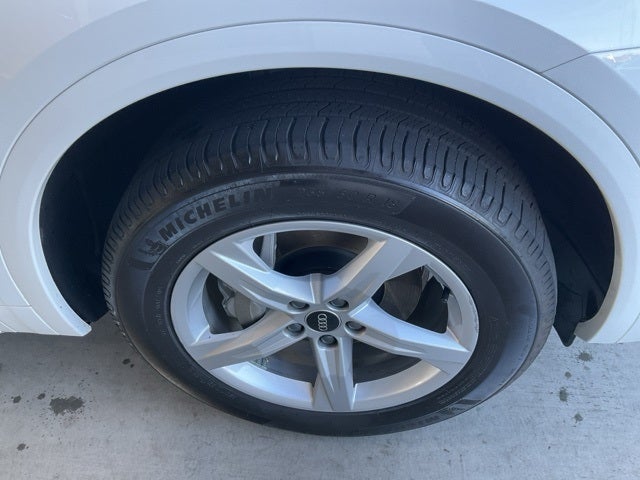 2023 Audi Q5 40 Premium quattro