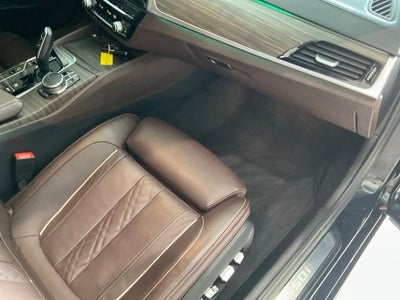 2021 BMW 5 Series M550i xDrive
