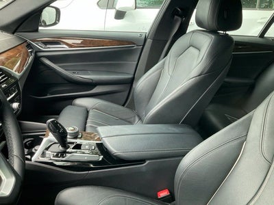 2019 BMW 5 Series 530i
