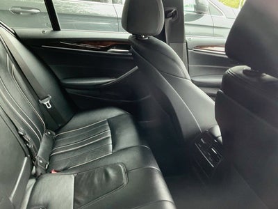 2019 BMW 5 Series 530i