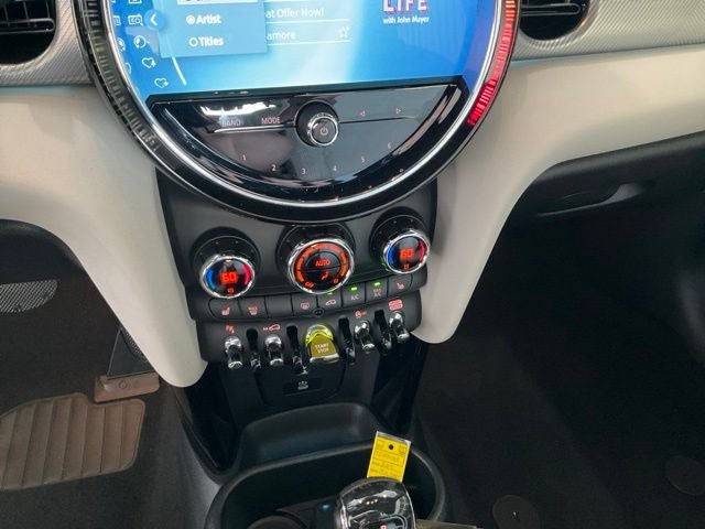 2023 MINI Cooper SE Electric Iconic