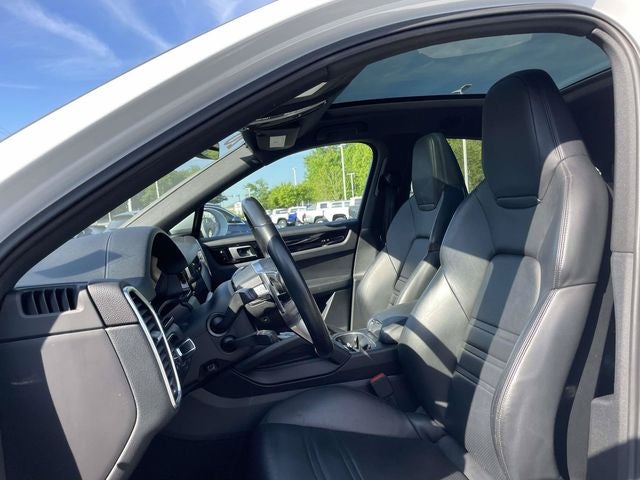 2020 Porsche Cayenne Coupe Base