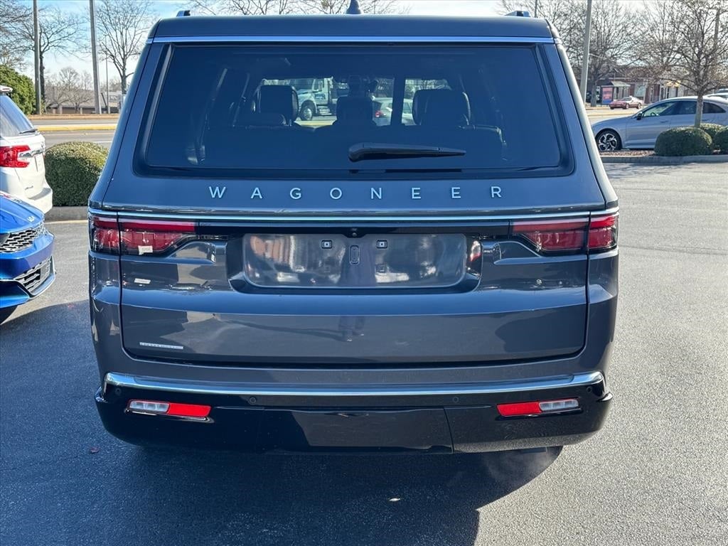2023 Jeep Wagoneer L Base