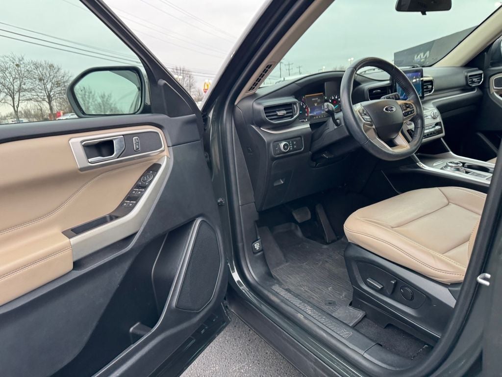 2022 Ford Explorer XLT