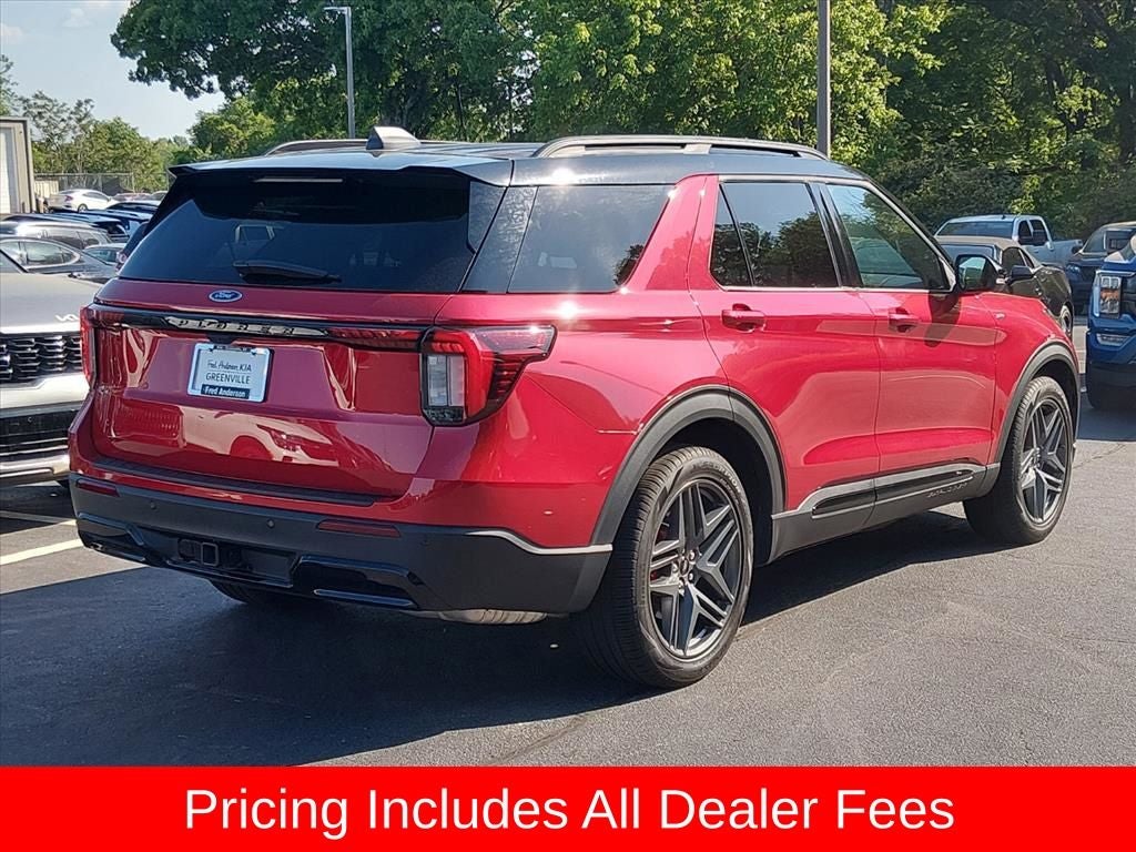 2025 Ford Explorer ST-Line