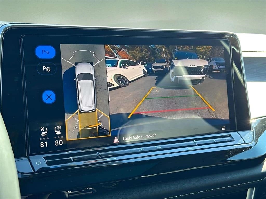 2024 Volkswagen Atlas 2.0T SEL Premium R-Line