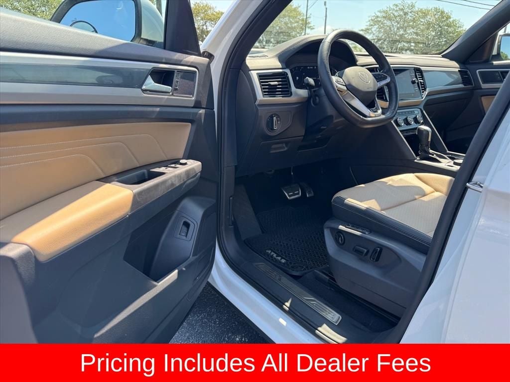 2022 Volkswagen Atlas Cross Sport 2.0T SEL R-Line