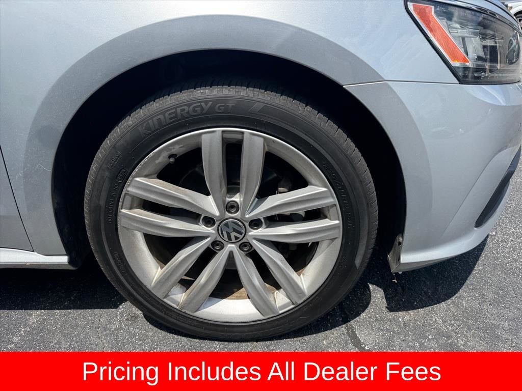 2018 Volkswagen Passat Base