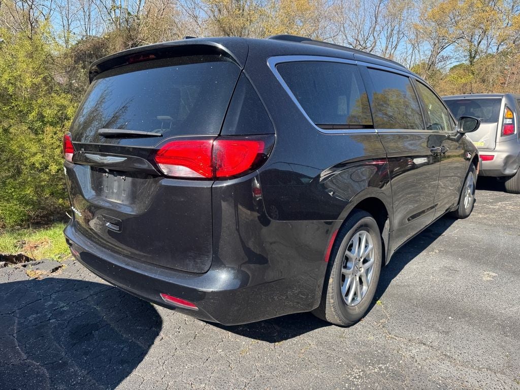 2021 Chrysler Voyager LXI