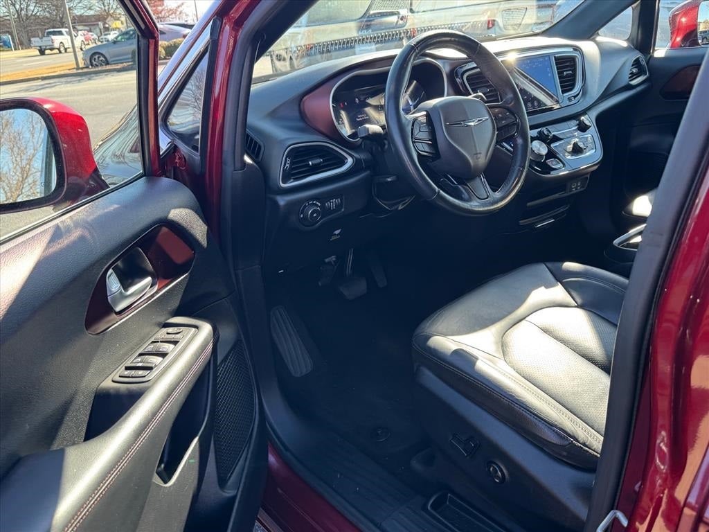 2020 Chrysler Pacifica Hybrid Touring L