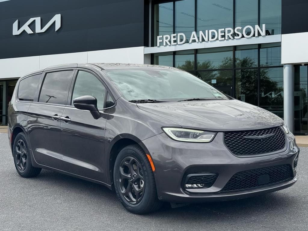 2022 Chrysler Pacifica Hybrid Limited
