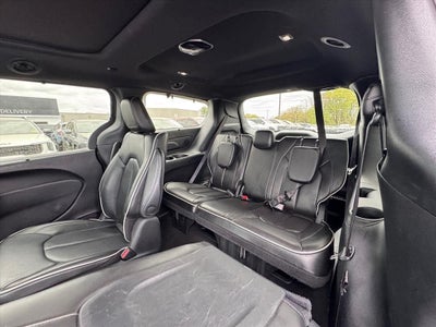 2022 Chrysler Pacifica Hybrid Limited