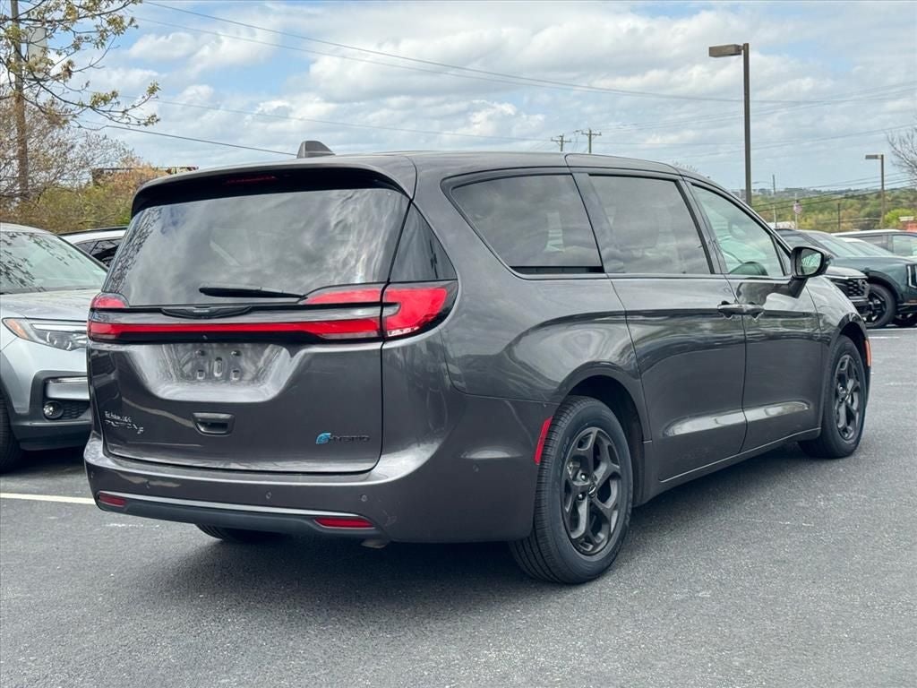 2022 Chrysler Pacifica Hybrid Limited