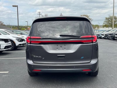 2022 Chrysler Pacifica Hybrid Limited