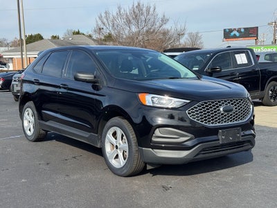 2023 Ford Edge SE