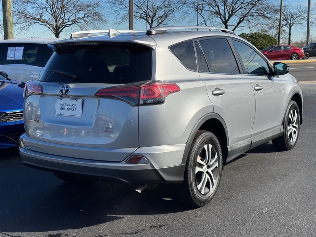 2016 Toyota RAV4 LE