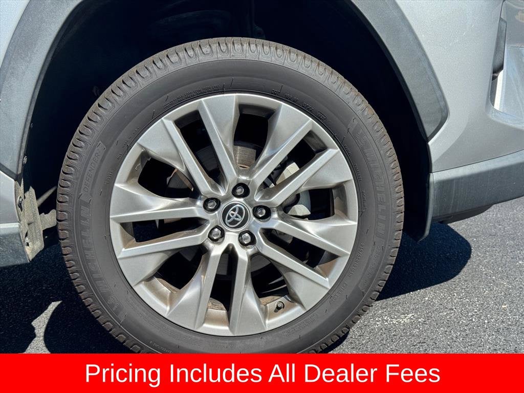 2022 Toyota RAV4 XLE Premium