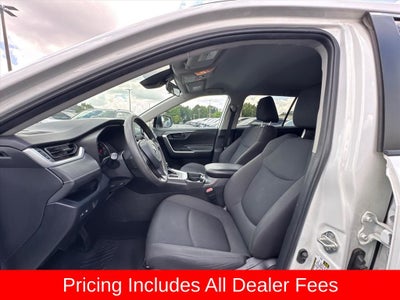2019 Toyota RAV4 LE
