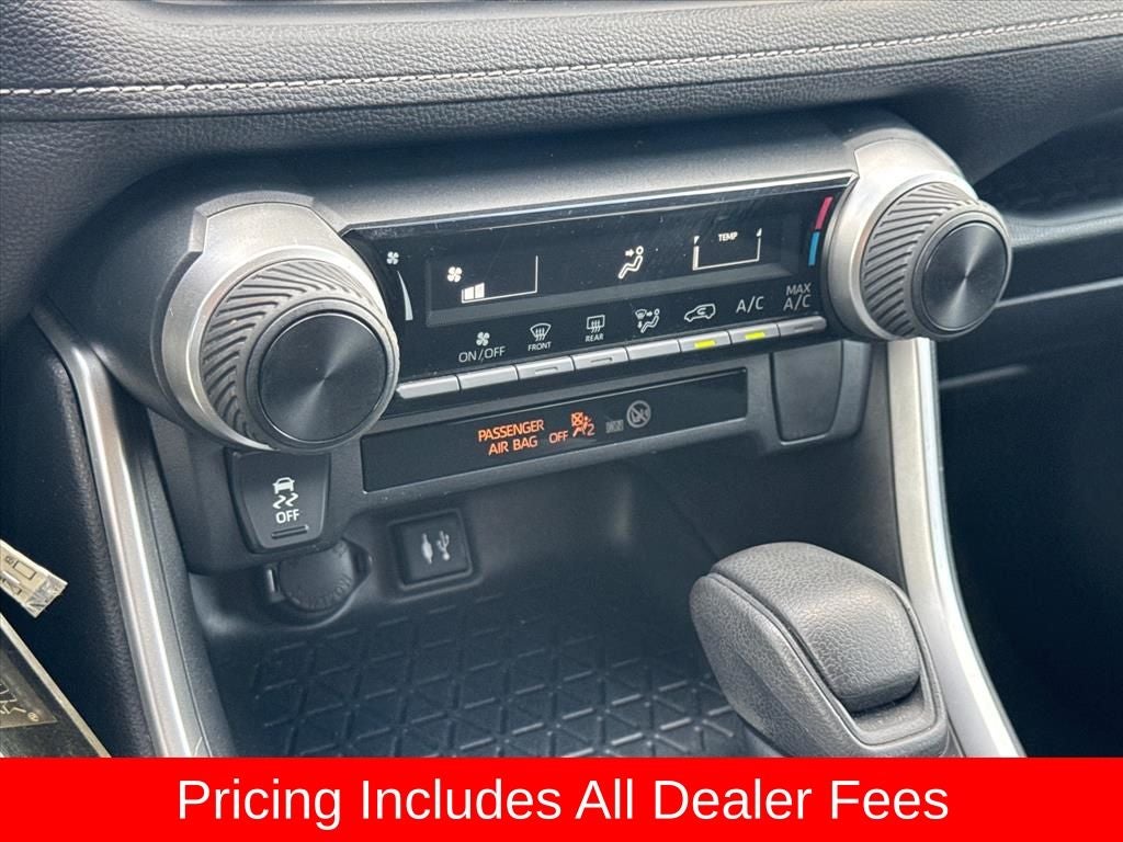 2019 Toyota RAV4 LE