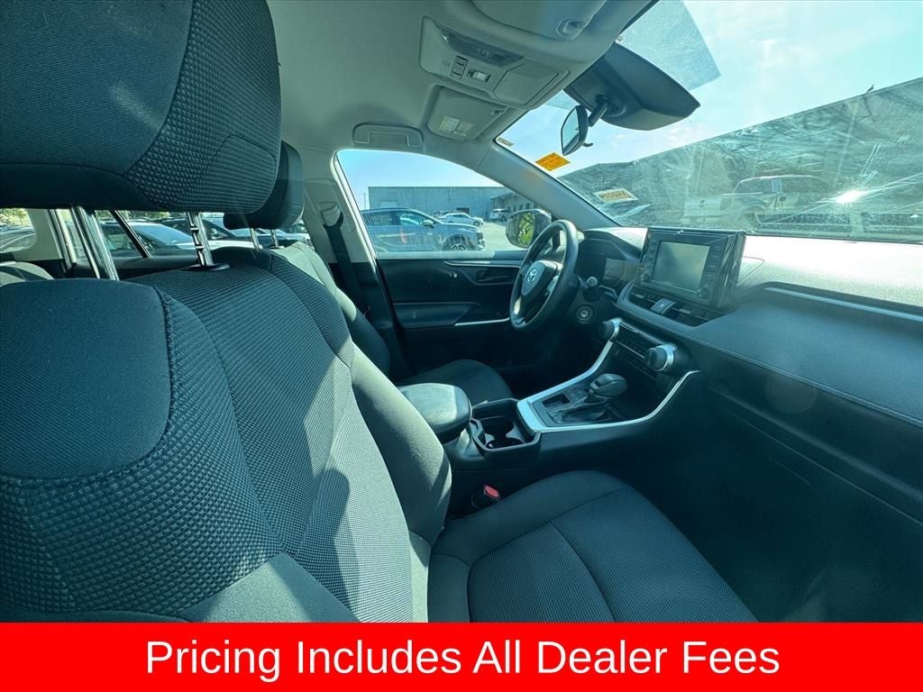 2019 Toyota RAV4 LE