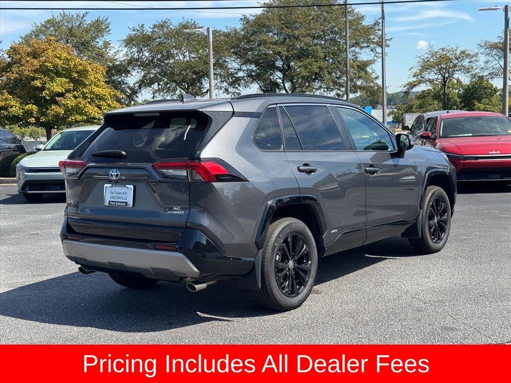 2024 Toyota RAV4 Hybrid SE