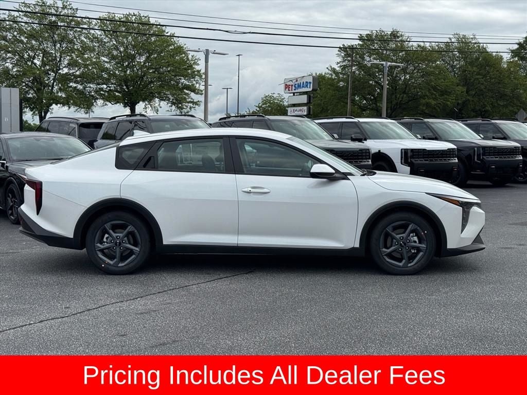 2026 Kia K4 LXS