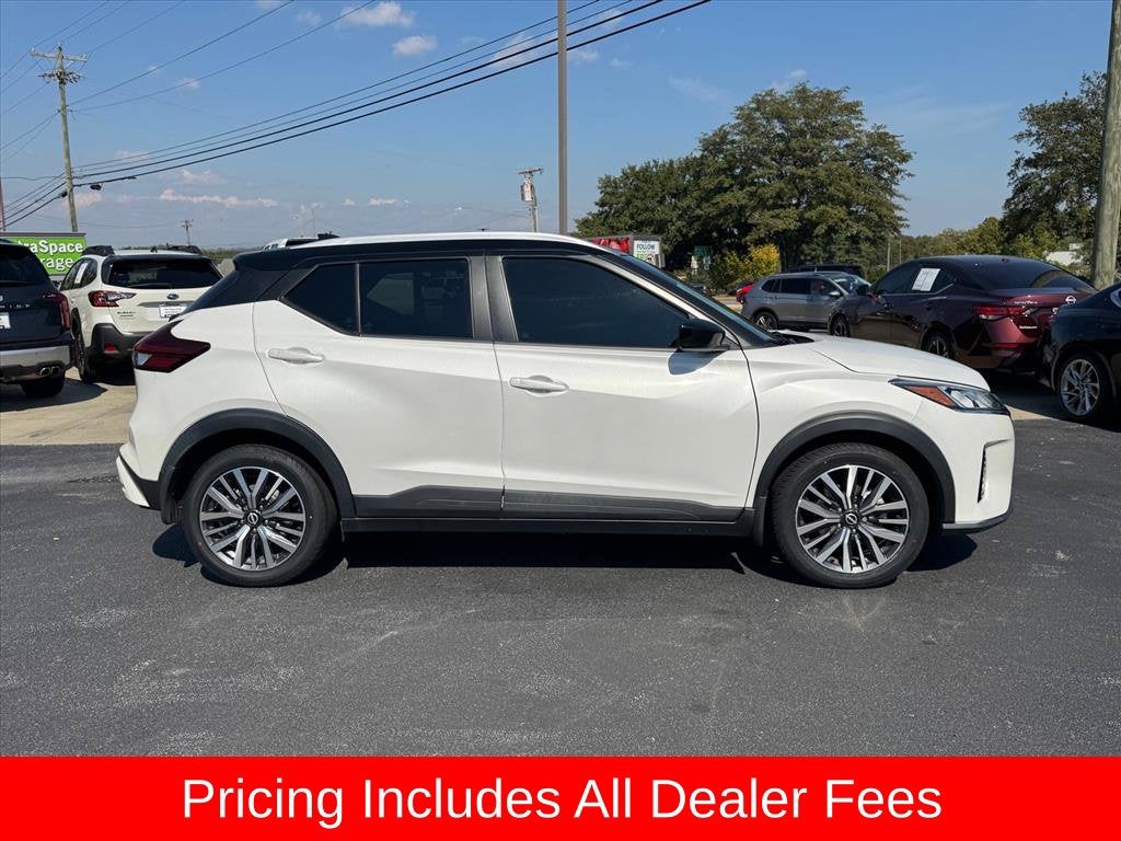 2022 Nissan Kicks SV