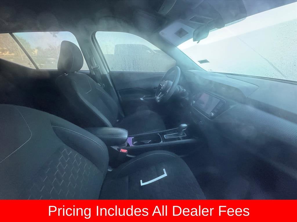 2022 Nissan Kicks SV