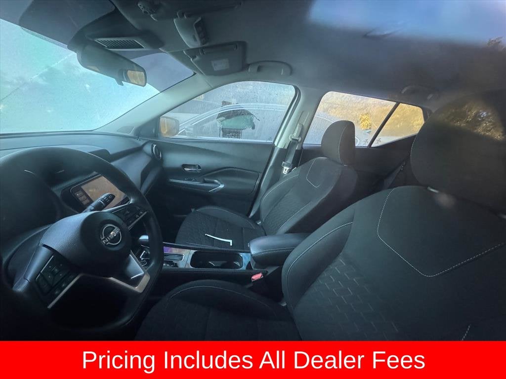 2022 Nissan Kicks SV