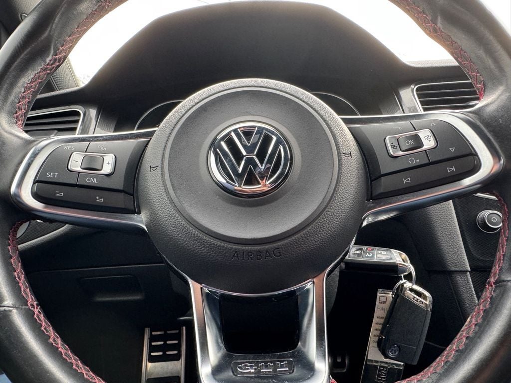 2015 Volkswagen Golf GTI 2.0T S w/Performance Package