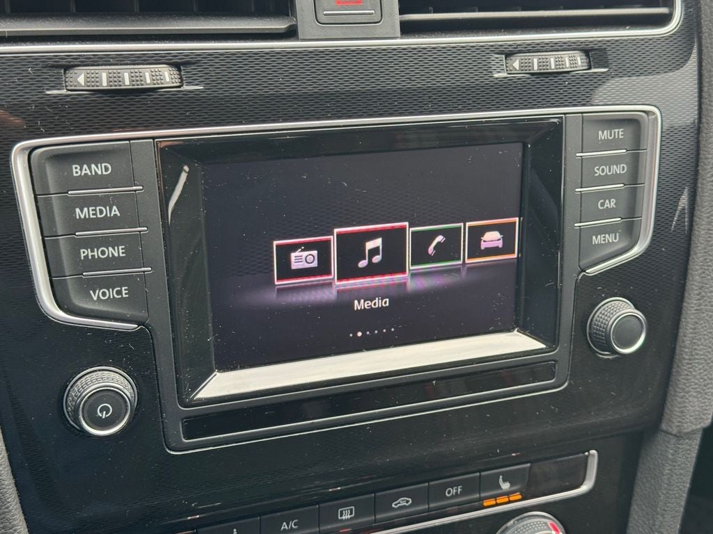 2015 Volkswagen Golf GTI 2.0T S w/Performance Package