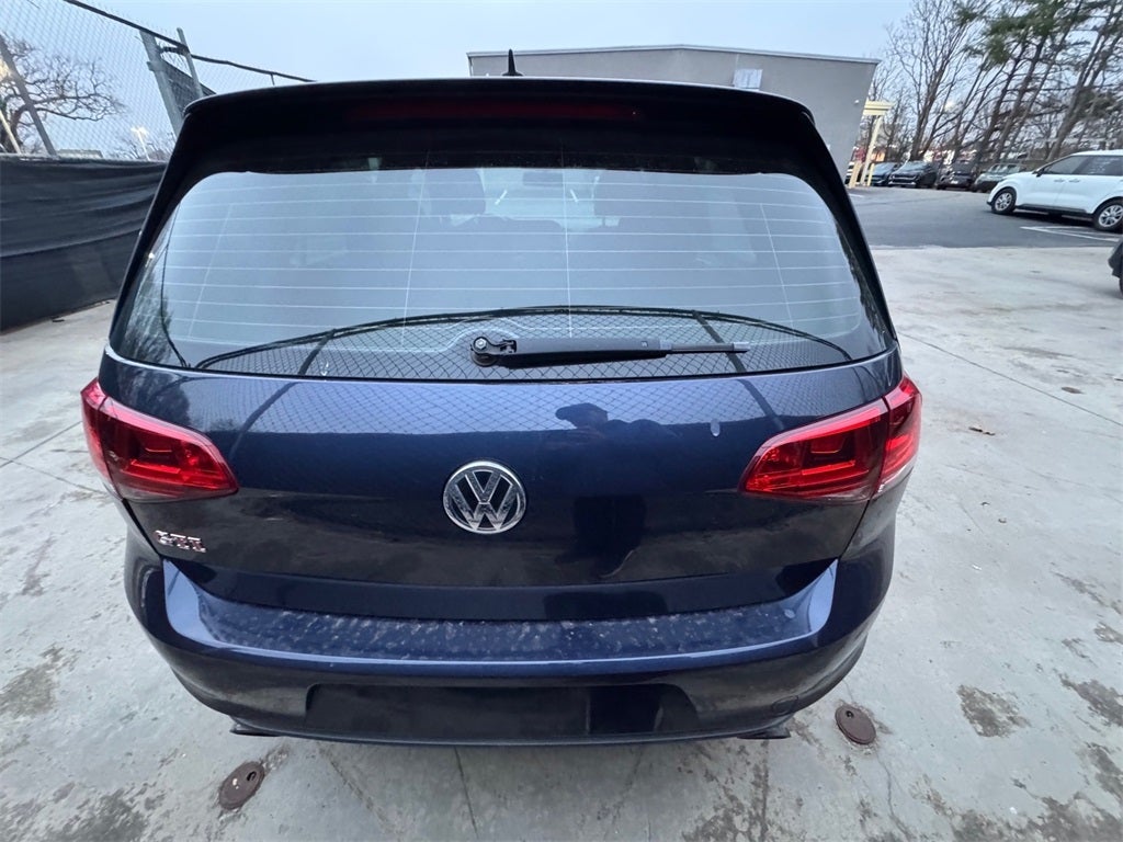 2015 Volkswagen Golf GTI 2.0T S w/Performance Package