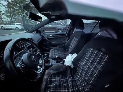2015 Volkswagen Golf GTI 2.0T S w/Performance Package