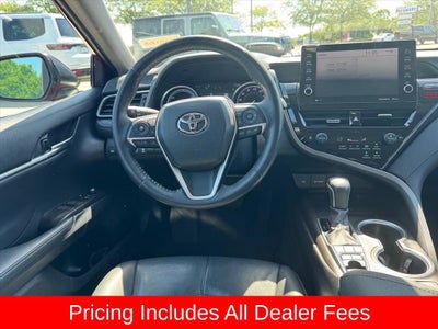 2022 Toyota Camry Hybrid XLE