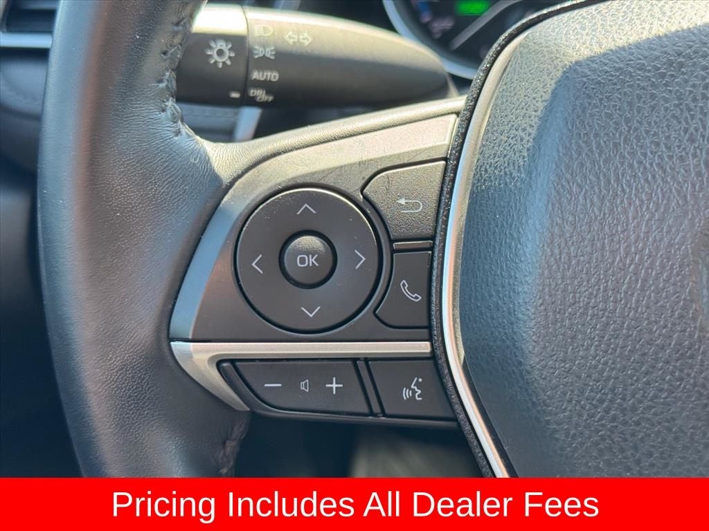 2022 Toyota Camry Hybrid XLE