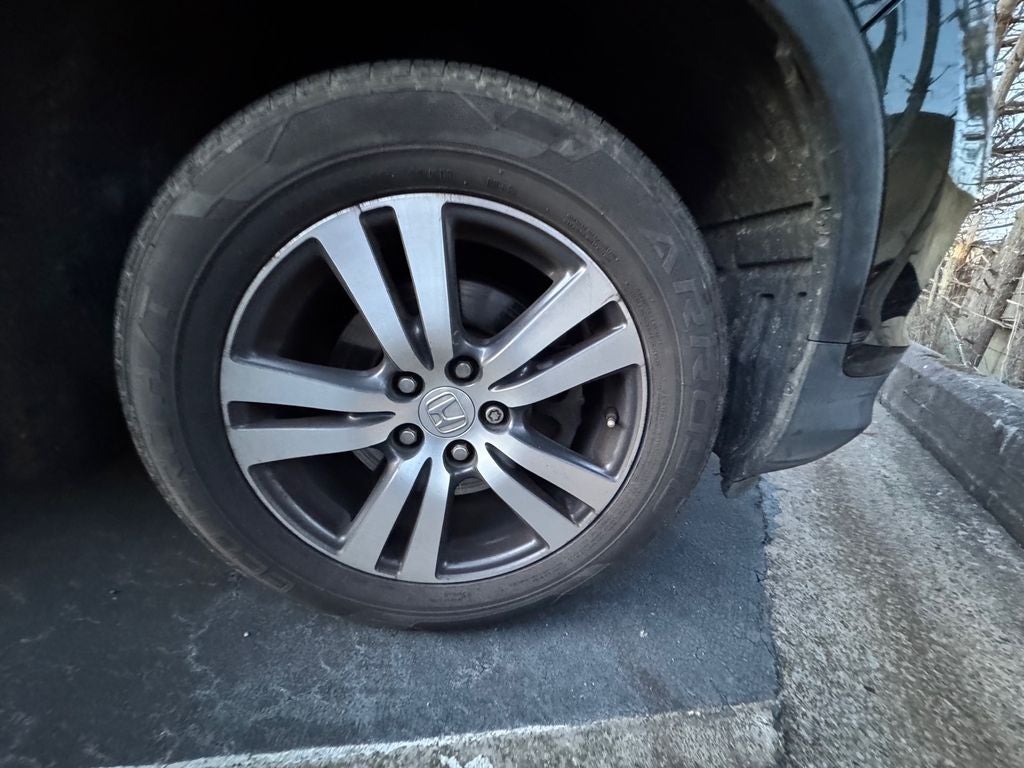 2017 Honda Pilot EX-L w/Rear Entertainment System