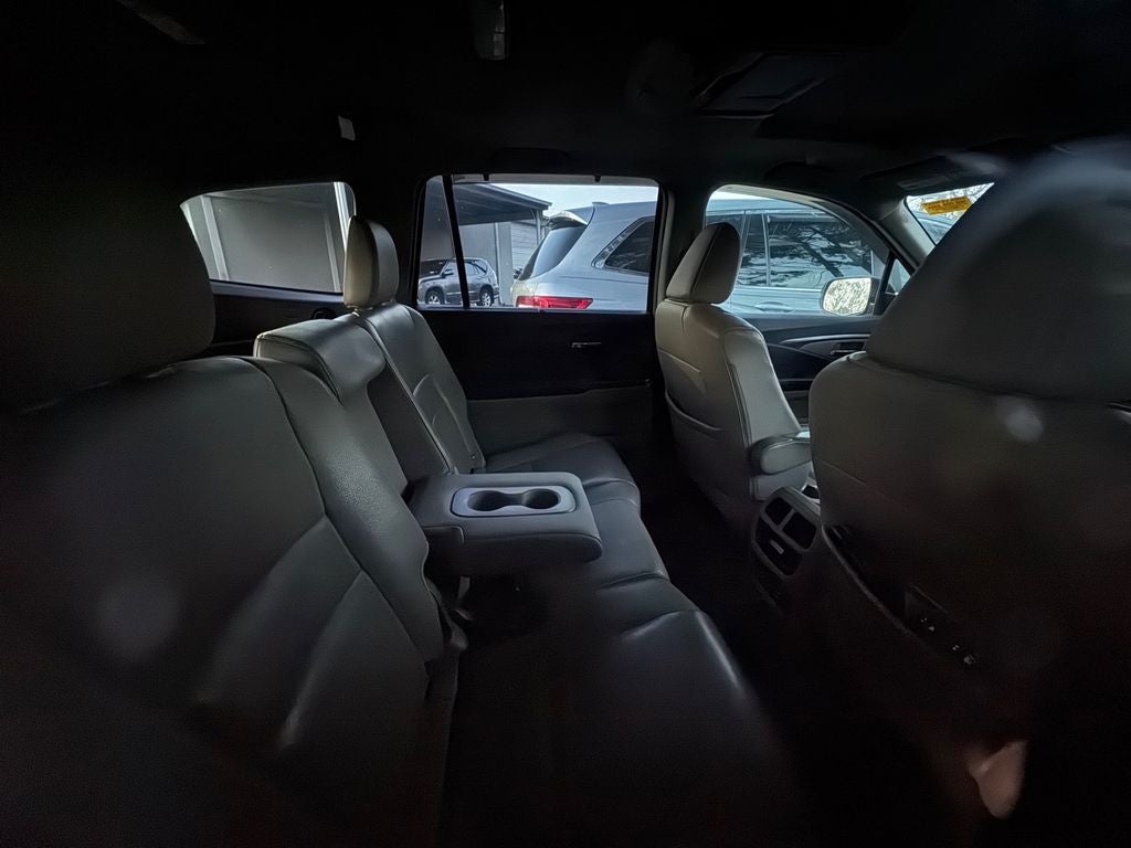 2017 Honda Pilot EX-L w/Rear Entertainment System