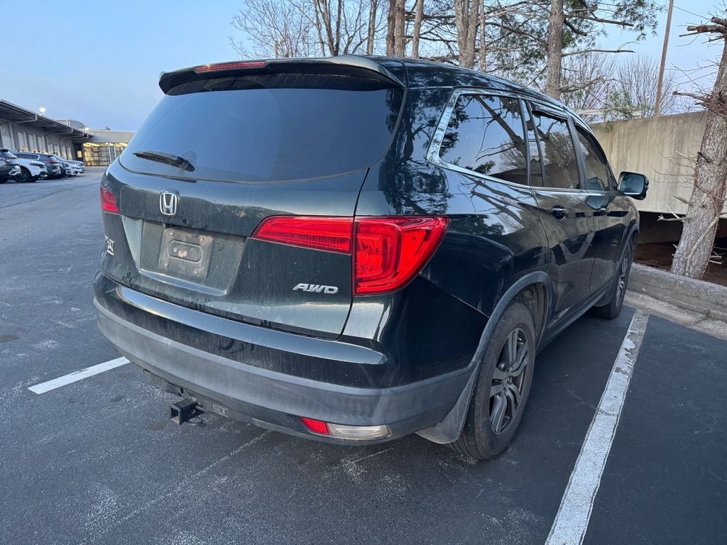 2017 Honda Pilot EX-L w/Rear Entertainment System