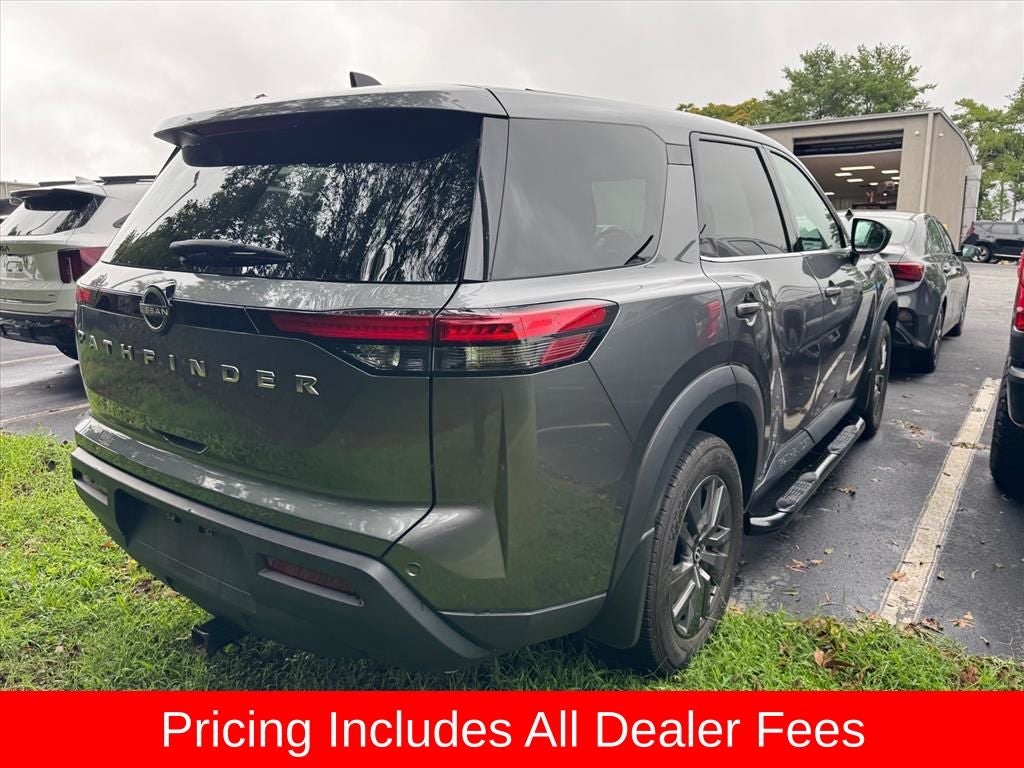 2024 Nissan Pathfinder S