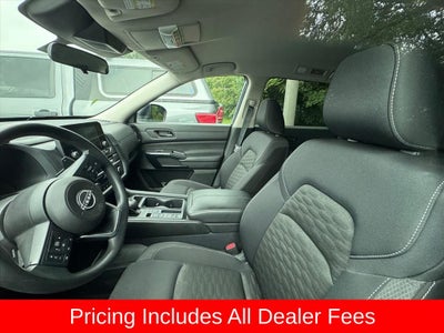 2024 Nissan Pathfinder S