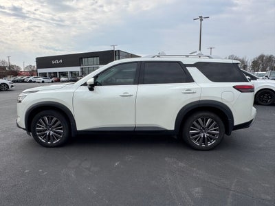 2023 Nissan Pathfinder SL