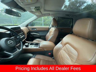 2022 Nissan Pathfinder Platinum