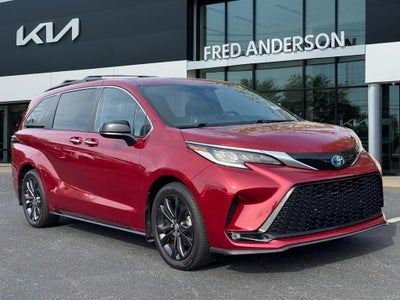 2022 Toyota Sienna XSE 7 Passenger