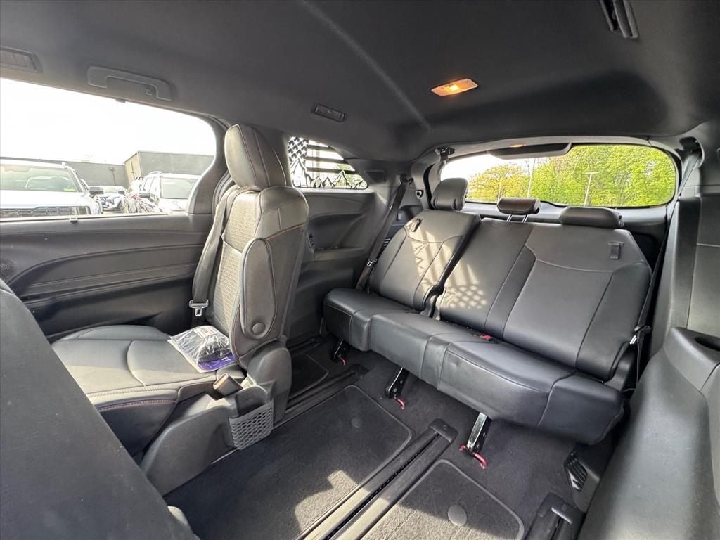 2022 Toyota Sienna XSE 7 Passenger