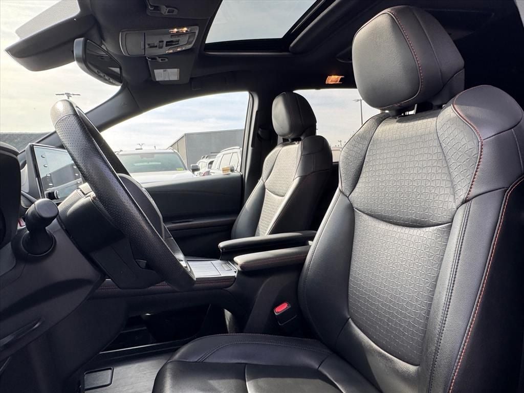 2022 Toyota Sienna XSE 7 Passenger