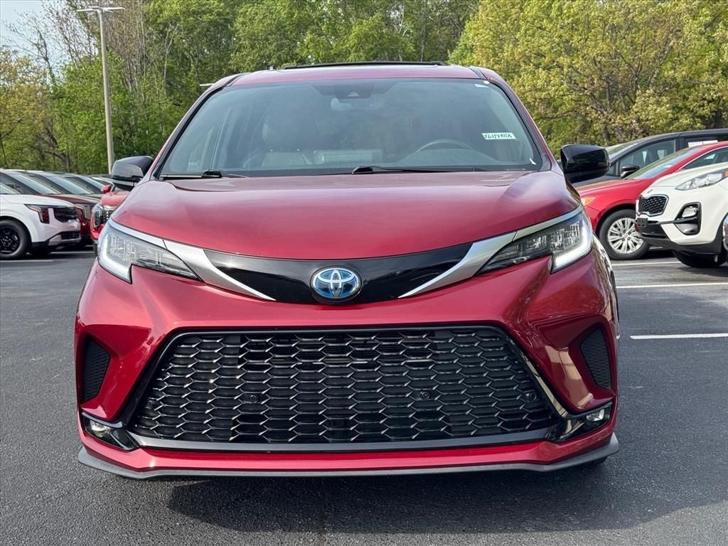 2022 Toyota Sienna XSE 7 Passenger