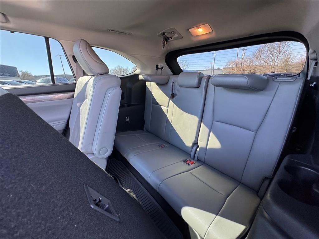 2021 Toyota Highlander Hybrid Platinum