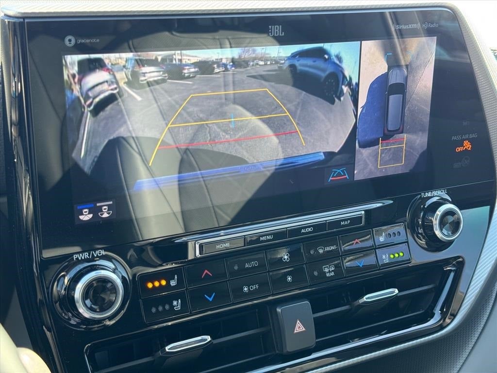 2021 Toyota Highlander Hybrid Platinum