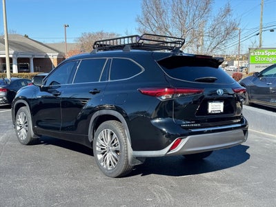 2021 Toyota Highlander Hybrid Platinum